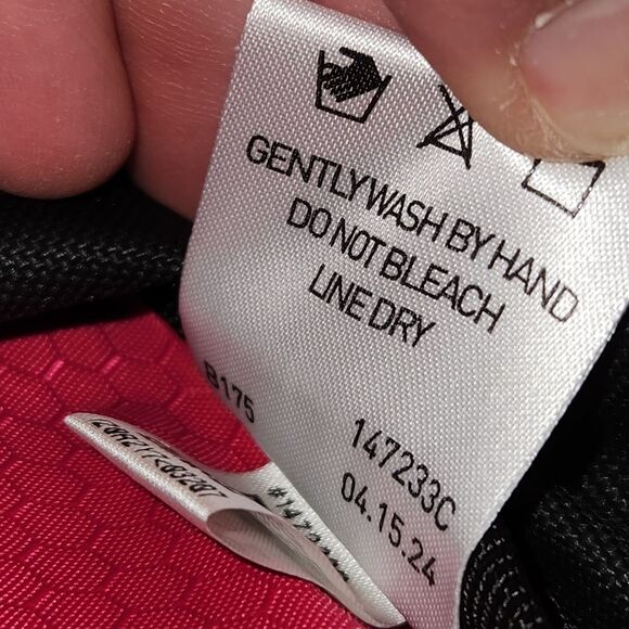 🇬🇪🔹️NWT Adidas Fuchsia Diablo Small II Hex Gym Locker Solid Duffel Bag - Picture 7 of 9